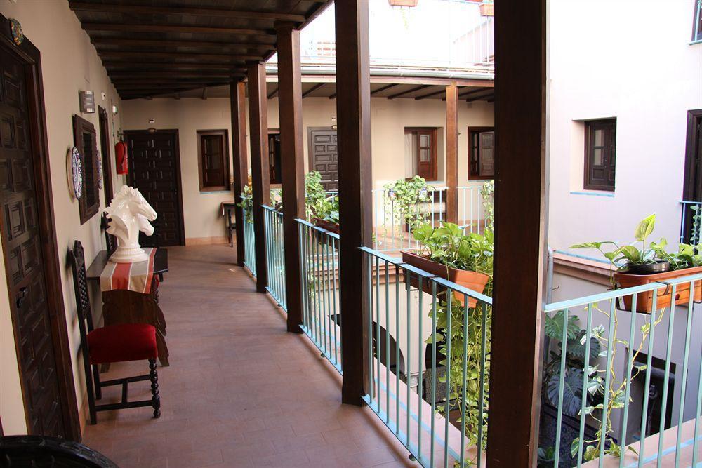 Apartamentos Las Cruces Sevilla Exterior foto